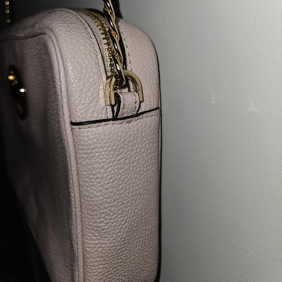 Michael Kors Blush Cross Body Purse - Picture 11 of 16